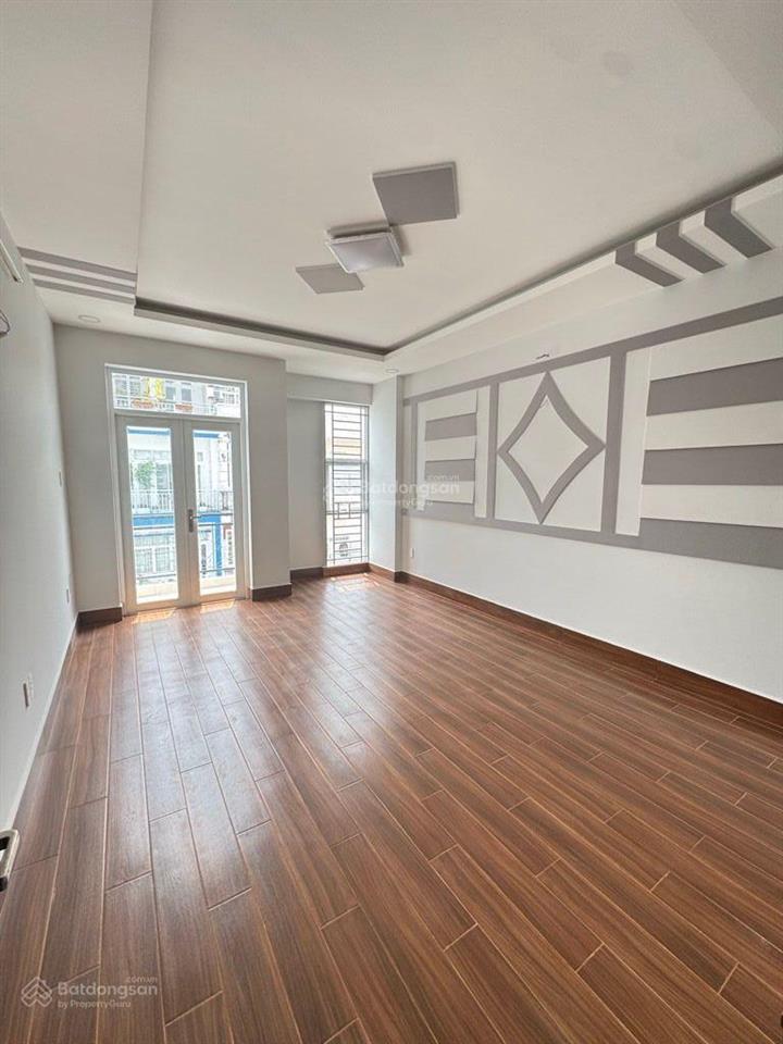 Nhà mặt tiền khu phân phô vip giáp quận 6 ngang 4x18 xây 4 lầu mới cứng chỉ 9,5 tỷ