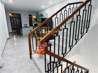 80 mét xây 4 tầng mặt tiền đường tên lửa nhà mới cứng chỉ 10 tỷ x