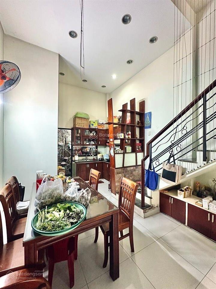 9tỷ 9 giảm còn 9 tỷ bốn lăm hẻm xe hơi ông ích khiêm ngay bình thới nhà mới cứng 5 tầng