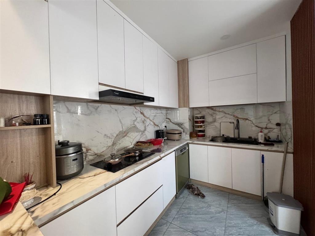 Giáp ngay quận 10 cũ gần đh bách khoa. tđ phú thọ 68 mét 5 tầng chỉ 12 tỷ năm