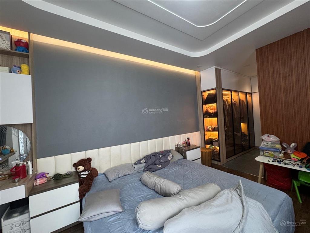 Giáp ngay quận 10 cũ gần đh bách khoa. tđ phú thọ 68 mét 5 tầng chỉ 12 tỷ năm