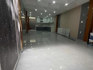 Chỉ 17 tỷ hai có ngay nhà mặt tiền ngang 4,5 dài 21 mét xây mới gắn được thang máy rất gần ga t3
