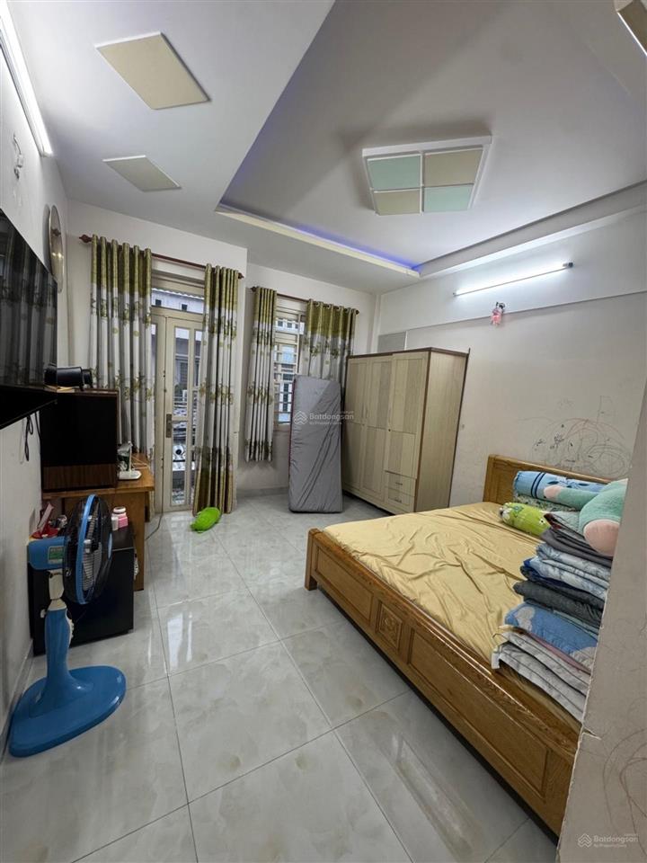 Bán nhà mặt tiền bà hom  tỉnh lộ 10. ngang 7 mét dài 25m xây 5 lầu giá nhỉnh 17 tỷ