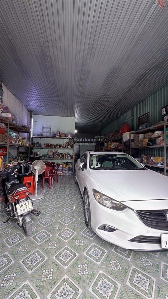 Chủ nhiệt giảm mạnh 1tỷ5 ace nhanh tay nhé  gần mặt tiền kdv gần 100m2 chỉ còn 5tỷ5 giá cực hời