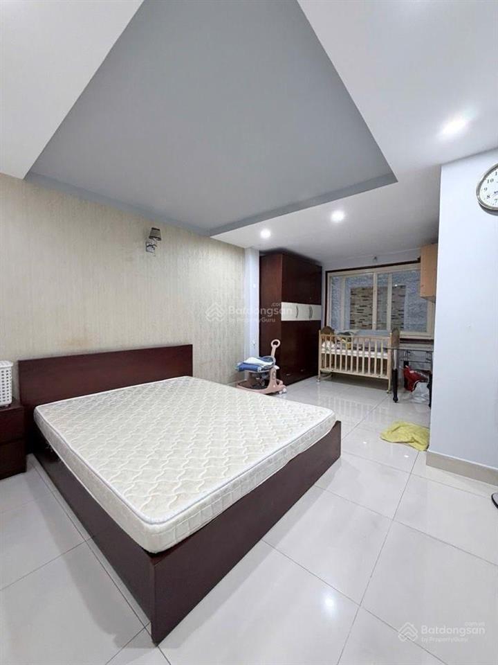 Mặt tiền ngay eaon mall tân phú 4 tầng kinh doanh sầm uất giá quá bèo chỉ hơn 9tỷ tl9c