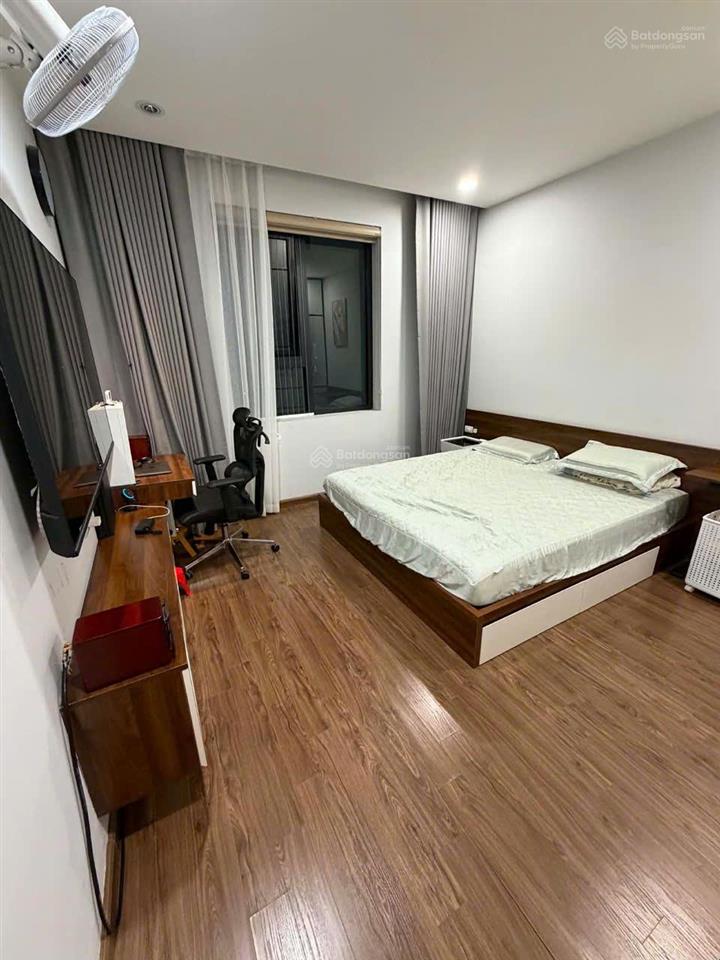 Bán chung cư 96m2 3 ngủ full nội thất đẹp tại eco lake view 32 đại từ