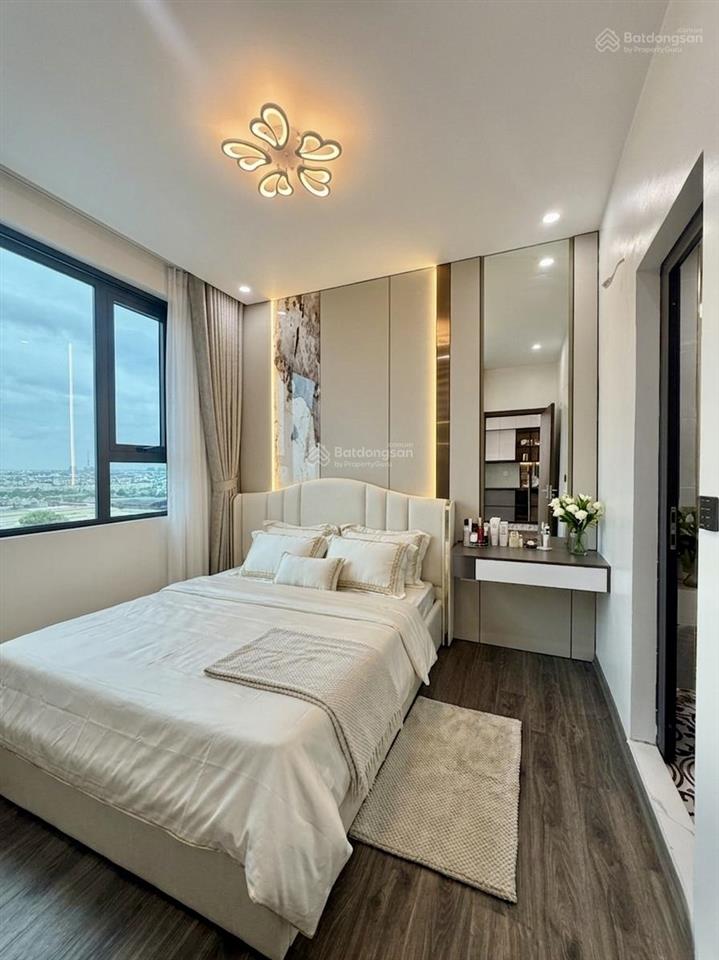 Bán gấp chung cư 2 ngủ 78m2 full nội thất đẹp chỉ 3,98 tỷ tại việt hưng, long biên
