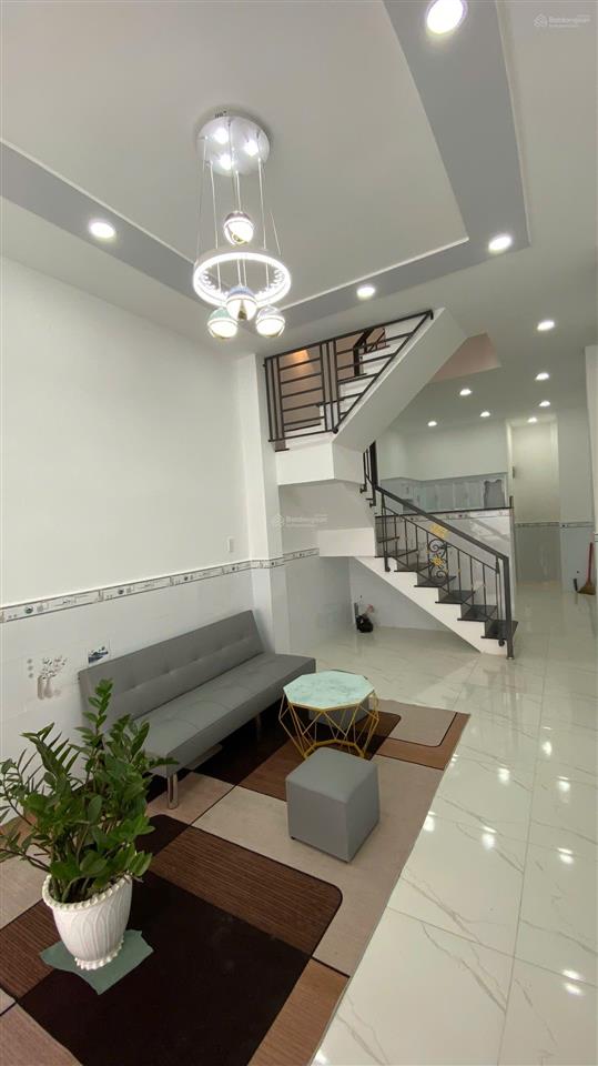 Bán nhà đường mã lò, bình trị đông a, bình tân, 3 tỷ nhỉnh, 45m2, hẻm xe hơi,có sân 3m trước nhà.