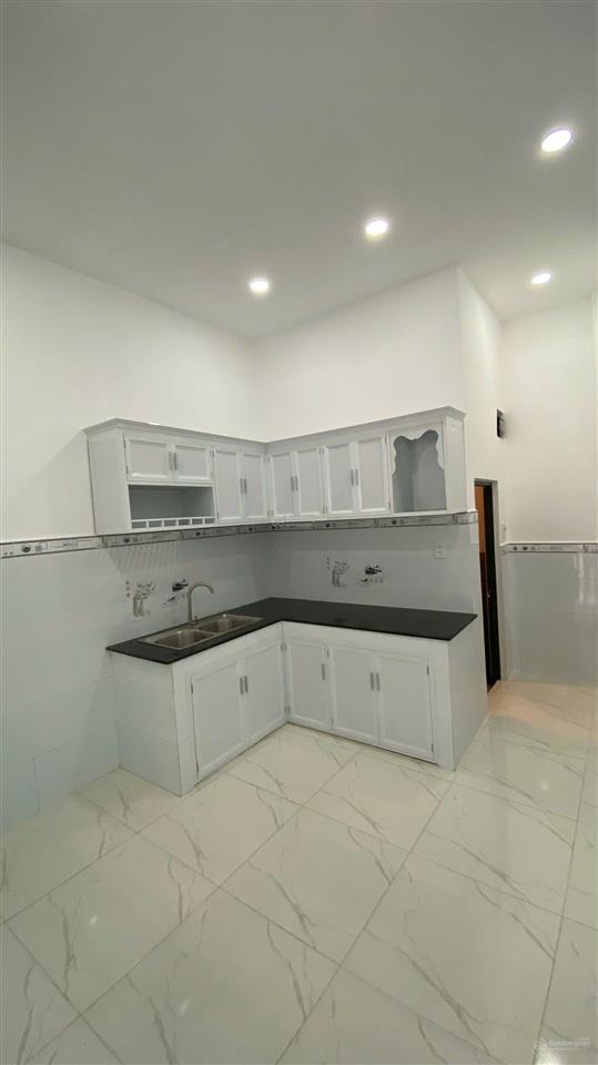 Bán nhà đường mã lò, bình trị đông a, bình tân, 3 tỷ nhỉnh, 45m2, hẻm xe hơi,có sân 3m trước nhà.