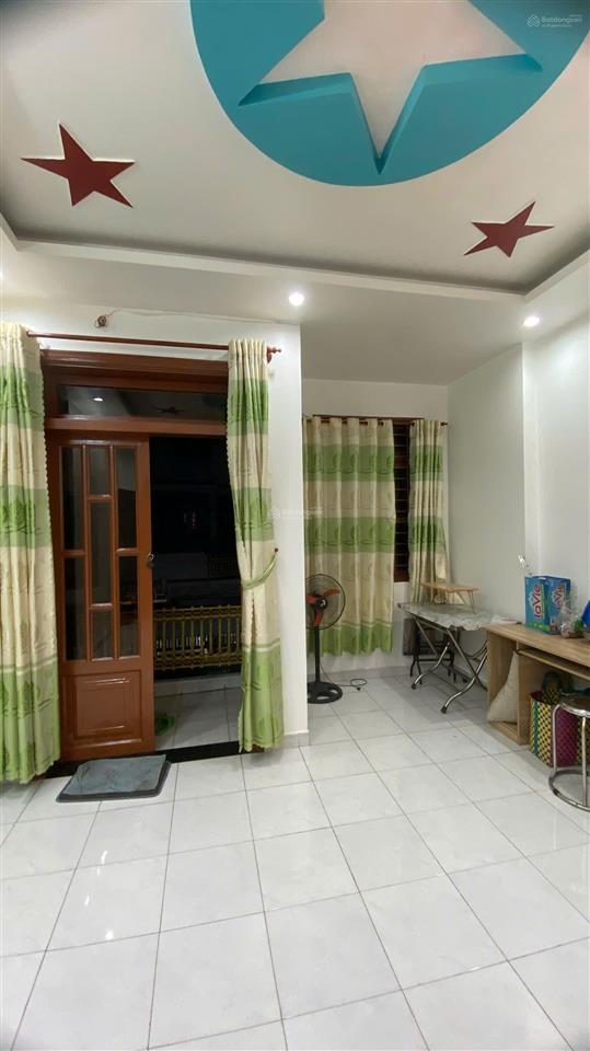 Dt 72m2 , ko lộ giới, 4tầng ,ôtô ngủ trong nhà ,giá 5,tỷ nhỉnh lt ,cạnh tân kì tân quý ,bình tân.