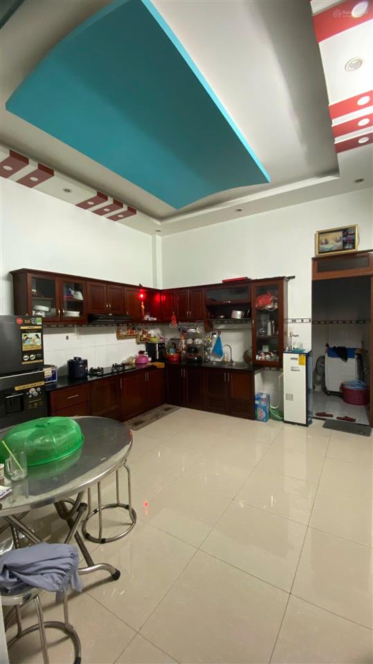 Dt 72m2 , ko lộ giới, 4tầng ,ôtô ngủ trong nhà ,giá 5,tỷ nhỉnh lt ,cạnh tân kì tân quý ,bình tân.