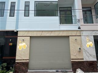 Dt 60m2, hẻm 8m có vỉa hè, 4tầng, giá 4,650 tỷ thương lượng, cạnh tỉnh lộ 10