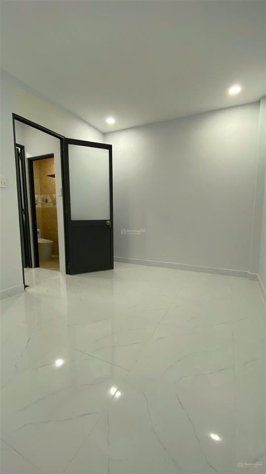 Nhỉnh 3 tỷ, 2 tầng, mặt tiền hẻm kinh doanh xe tải thông, 36m², đường bình thành, nhà mới ở ngay.