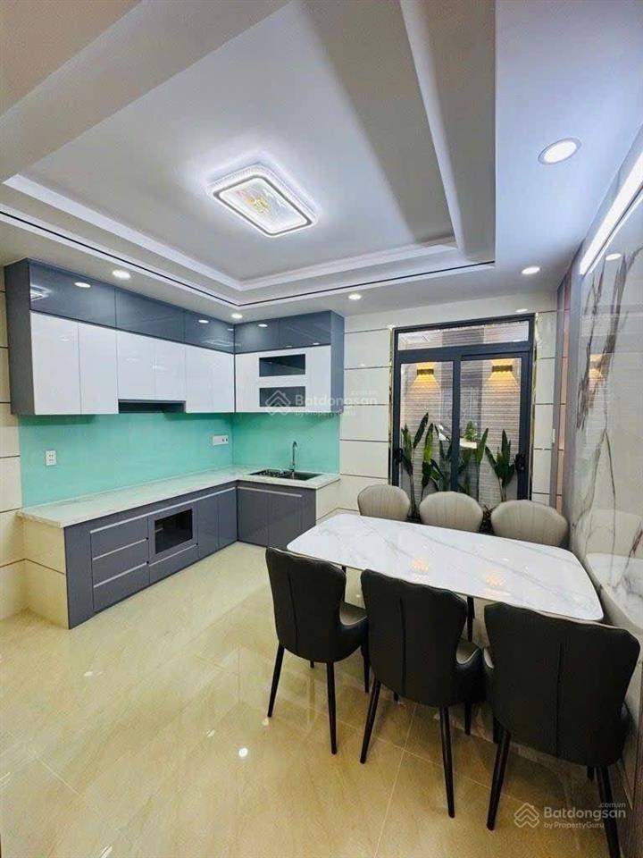 Cạnh hương lộ 2 bình tân( dt 4x13m) 5tầng ,đường 8m,ko lộ giới, 5pn,5vs,tặng nội thất, sổ mới 2025