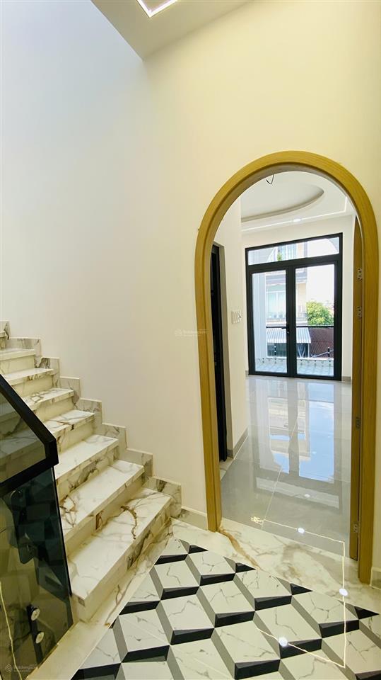 Nhà 4 tầng, mặt tiền vừa ở vừa kinh doanh ,đường mã lò, nhỉnh 5 tỷ, 48m2, 4pn,hẻm xe hơi tránh