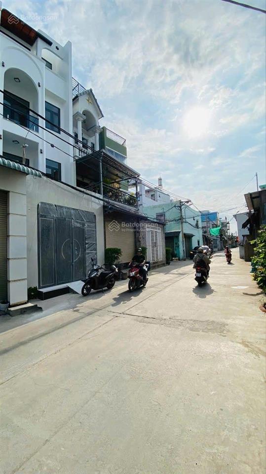 Nhà 4 tầng, mặt tiền vừa ở vừa kinh doanh ,đường mã lò, nhỉnh 5 tỷ, 48m2, 4pn,hẻm xe hơi tránh
