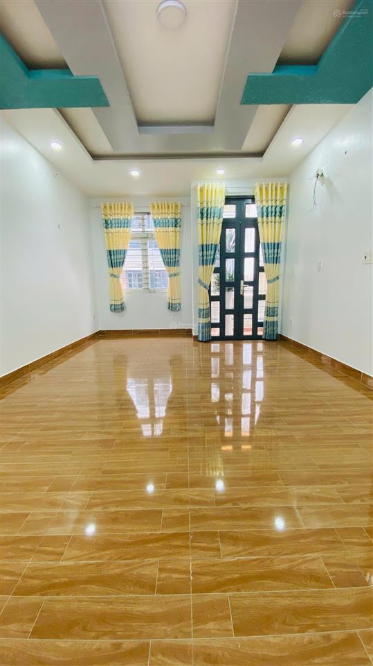 Nhỉnh 5 tỷ bình tân dt khủng 8 x 7 hẻm 8m  ko lộ giới  ko quy hoạch điện nước âm có vỉa hè