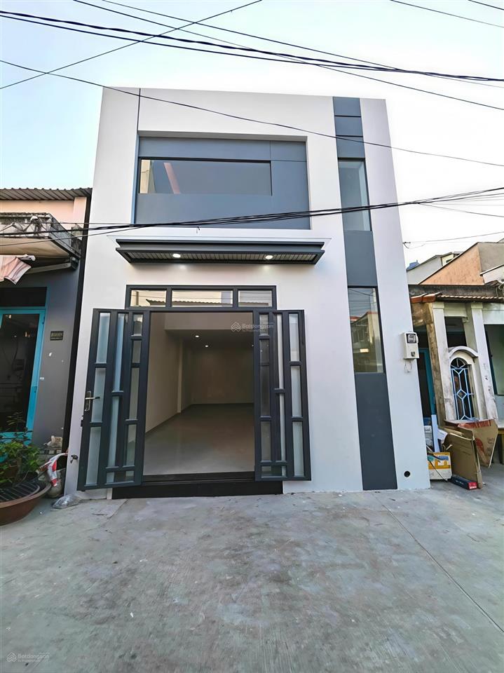 Dt 70m2, sát lê trọng tấn, giá 3,750 tỷ thương lượng, 2 tầng, hẻm xe hơi, 3pn, sổ hồng riêng