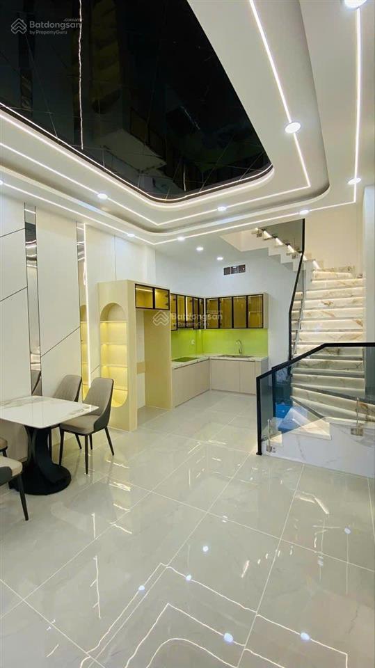 Chỉ 5,3 tỷ, nhà mặt tiền đường 10m vừa ở vừa kinh doanh 4 tầng đường mã lò bình tân dt 48m2, shr