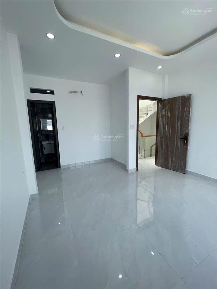 Bán biệt thự mini 4 tầng ngang 8m, 64m2, 5pn, 5wc, 5,95 tỷ tại đường 6, có garage ôtô trong nhà
