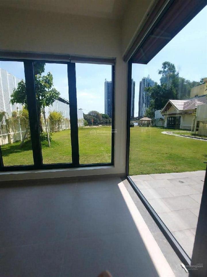 Cực phẩm biệt thự view sông tọa lạc tại quận 7 thiếc kế kiến trúc châu âu sang trọng