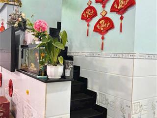 Ban nha q8 sát cầu chà và bình đông nhà 3 tầng 9 phòng ngủ gia 8tỷ 2