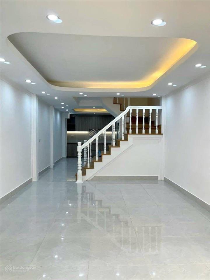 Nhà phân lô khâm thiên, ô tô tránh, vỉa hè, 54m2, 5 tầng, 21.5 tỷ