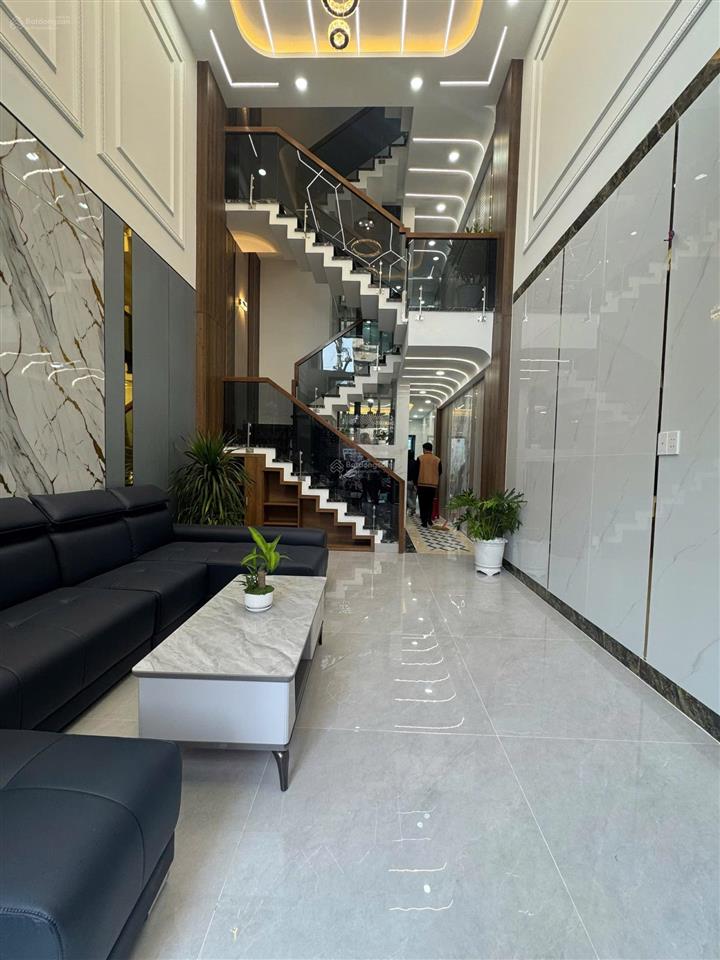 Bán nhà chiến lược thông tỉnh lộ 10  ô tô ngủ nhà  4 x 17m 5 tầng  thang máy  8.299 tỷ 6pn 6wc