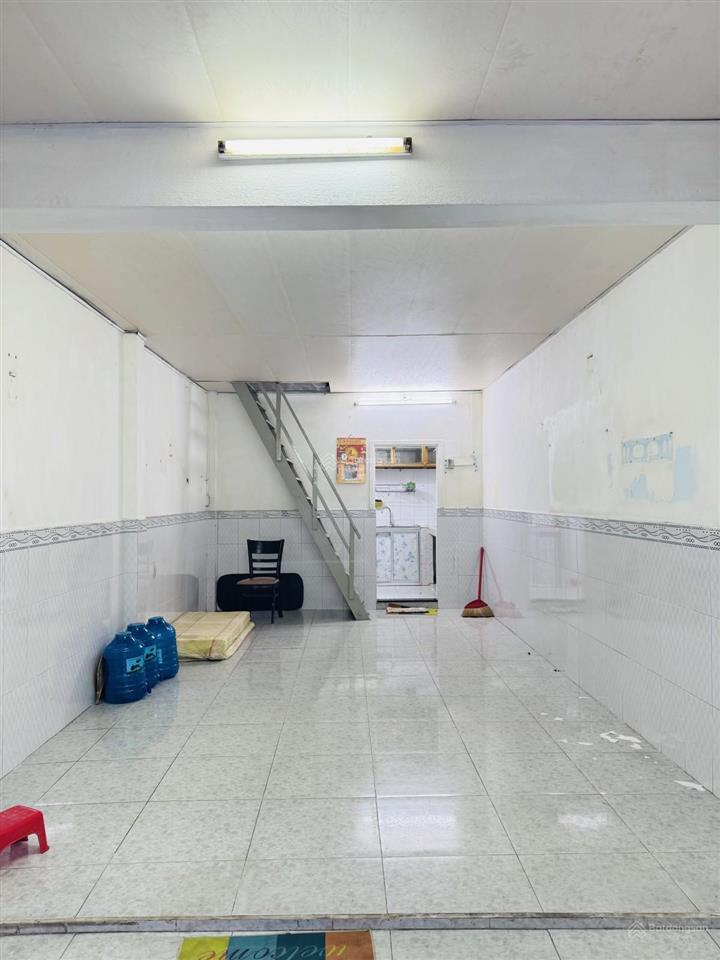 Trung tâm quận tân phú  phường tân sơn nhì  nhà 2 tầng  giá chỉ 3,8 tỷ