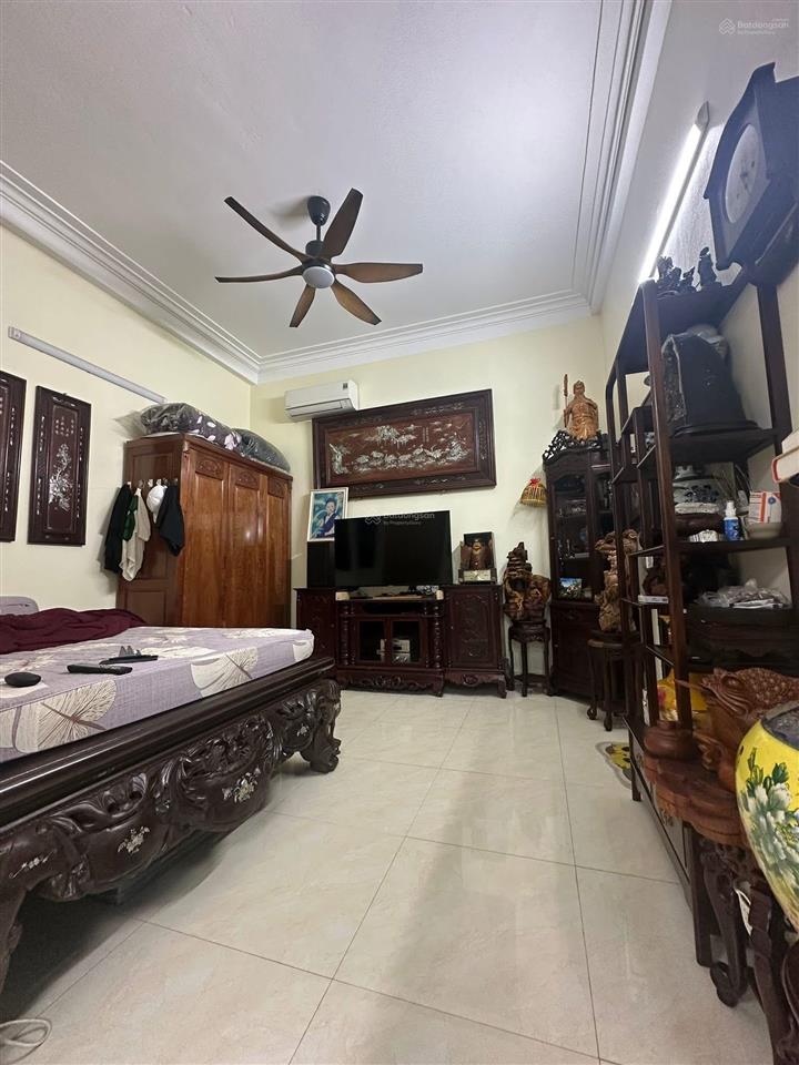 Bán nhà gần hồ đông trạch, ngũ hiêp. diện tích 82m2 thực tế 110m2. ô tô đỗ chỉ hơn 6 tỷ