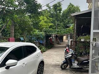 Bán nhà 3 tầng trung tâm đông mỹ , oto đỗ.