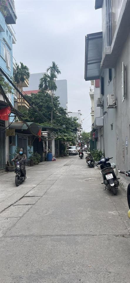 Nhà 4 tầng tự khoát gara oto trong nhà. kinh doanh. chủ cần bán gấp chỉ hơn 10tỷ