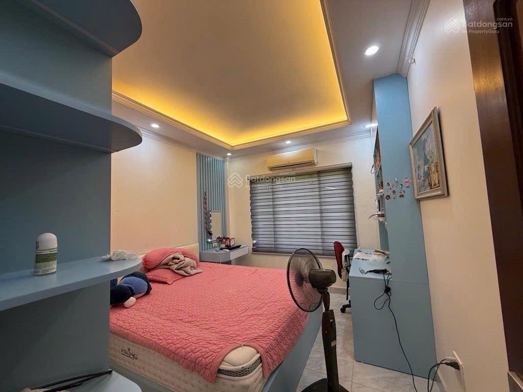 Bán nhà 5 tầng trung tâm tứ hiệp, ô tô đỗ ngày đêm, kinh doanh.