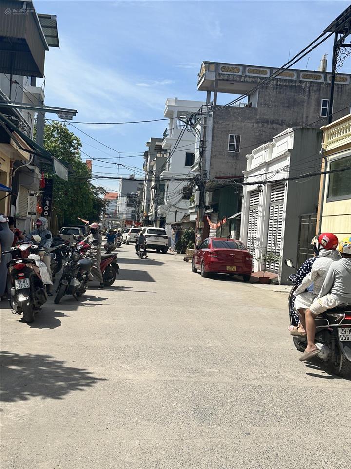 Bán nhà 2 tầng lô góc mặt đường vĩnh quỳnh kinh doanh đắc địa