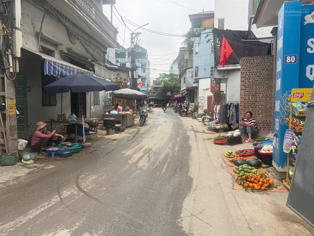 Bán đất mặt chợ ninh sở, kinh doanh sầm uất. chỉ 9.x ty