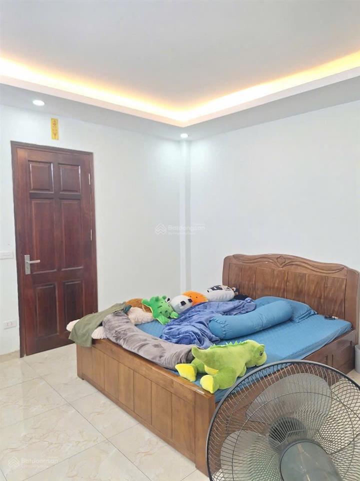 Bán nhà 5 tầng cổ điển a tứ hiệp oto đỗ. 3 mặt thoáng.