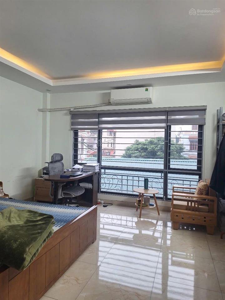 Bán nhà 5 tầng cổ điển a tứ hiệp oto đỗ. 3 mặt thoáng.