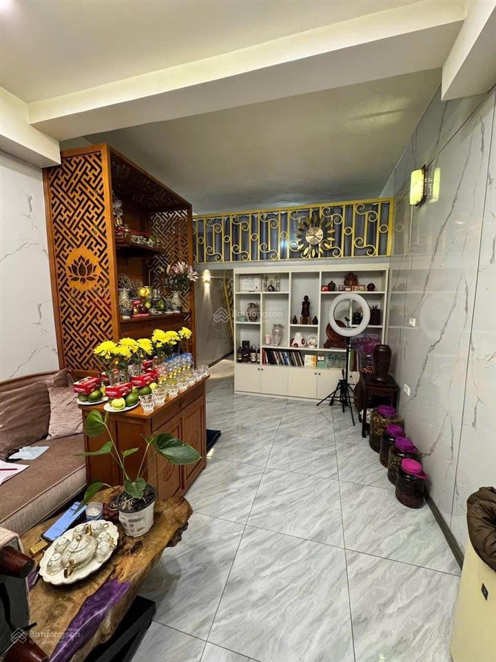 Nhà đẹp ngay trung tâm tứ hiệp 2 phòng ngủ full nội thất. chỉ 2.x tỷ