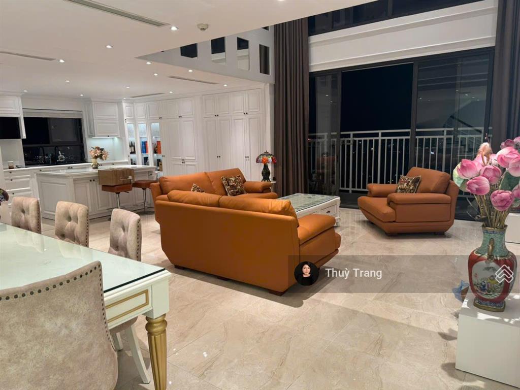 Bán cc 4n4vs, 225.2m2 tại az lâm viên complex, full đồ cao cấp. 0868 678 ***