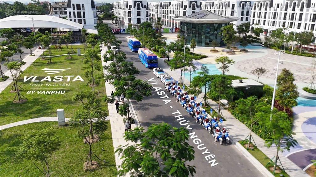 Bán liền kề vlasta thủy nguyên dãy l3 gần công viên ánh sáng. giá tốt
