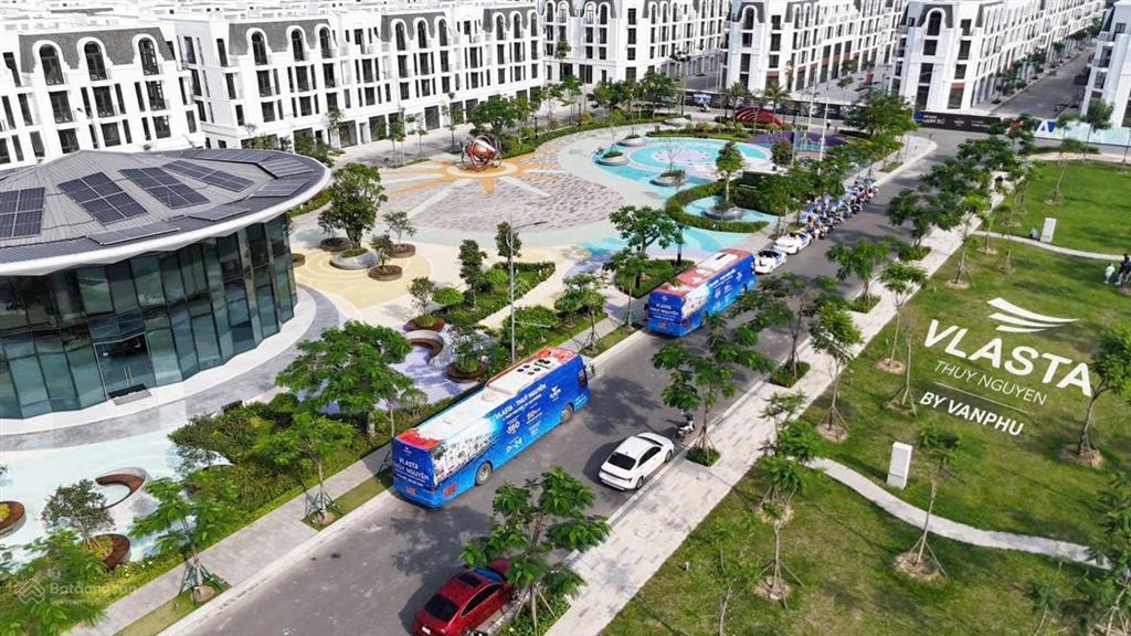 Bán liền kề vlasta thủy nguyên dãy l3 gần công viên ánh sáng. giá tốt