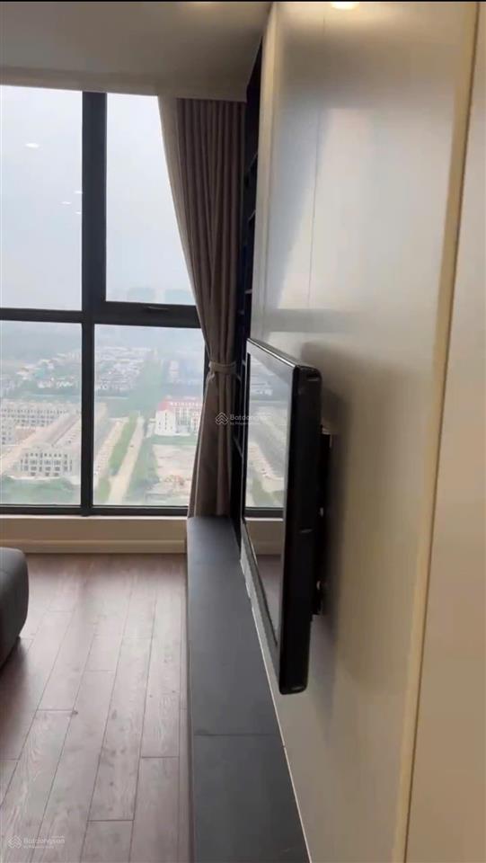 Cho thuê căn 3pn 95m²  tầng cao view thoáng  hải nam cư dân  cho thuê lâu dài 12 năm  vào luôn