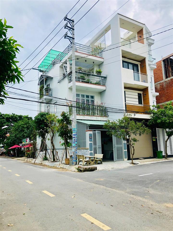 Bán nhà góc 2mt, nhà như hình, giá 7,2 tỷ, bà điểm, hóc môn