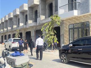 Nhà phố hướng dương 1 trệt 2 lầu. giá 2,5 tỉ, lựa chọn tối ưu cho gia đình đa thế hệ