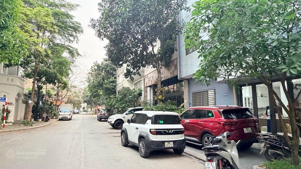 Bán nhà phân vỉa hè ô tô xếp hàng khu đô thị  định công 85 m , giá 30 tỷ