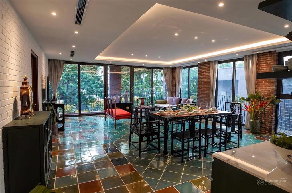 Miễn tiếp môi giới, cần bán gấp biệt thự phố vọng 160m2, mt 13 m giá 60 tỷ