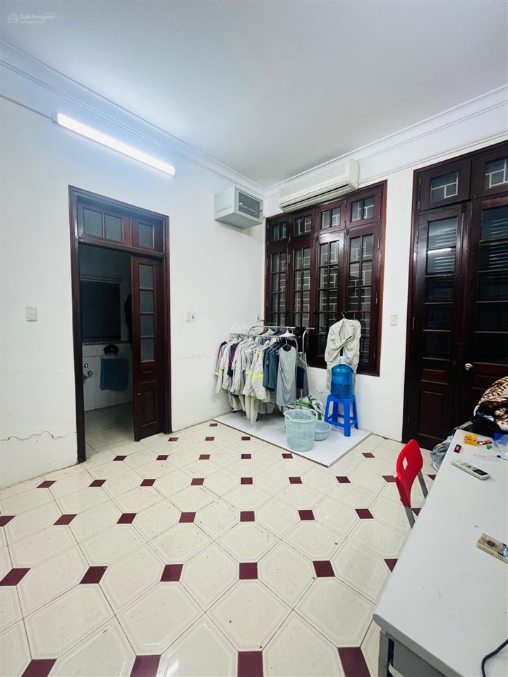 Nhà đẹp căn góc 2 mặt thoáng giá đầu tư  tạ quang bửu 80 m2 giá 20 tỷ