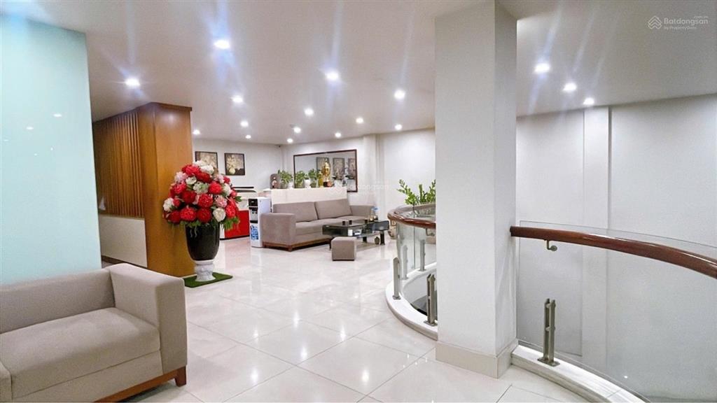 Chủ cần bán ô tô tránh  tháng máy nhà đẹp dân xây  lạc trung 98 m, giá 35 tỷ