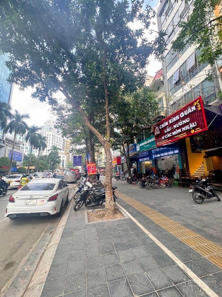 Vip hiếm nhất cầu giấy, vỉa hè 20m, mặt phố kinh doanh sầm uất  duy tân, 65m2, giá 52 tỷ