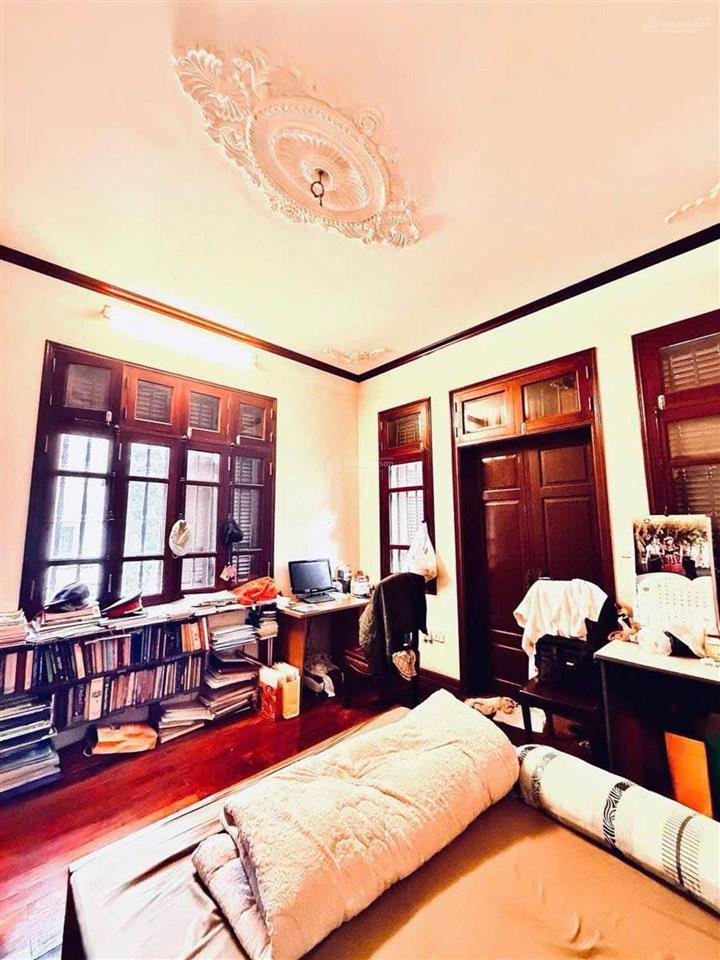 Vip hiếm nhất cầu giấy, vỉa hè 20m, mặt phố kinh doanh sầm uất  duy tân, 65m2, giá 52 tỷ